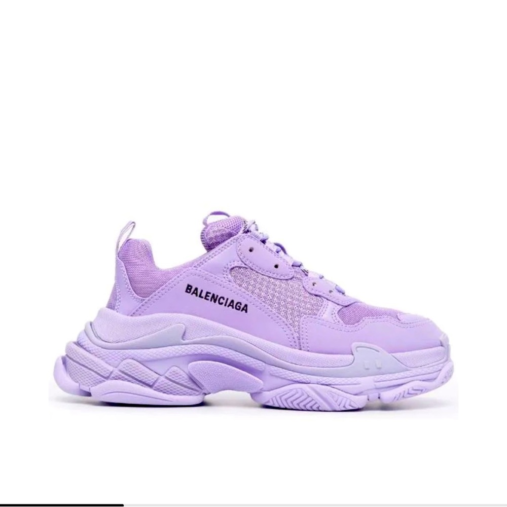 like Brand New authentic Balenciaga Triple S sneakers